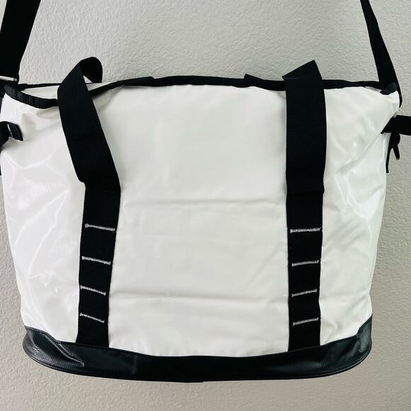 White UC Health Insulated Soft Cooler Tote Shoulder Bag Large - Picture 5 of 9